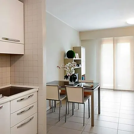 Aparthotel City Residence 4*