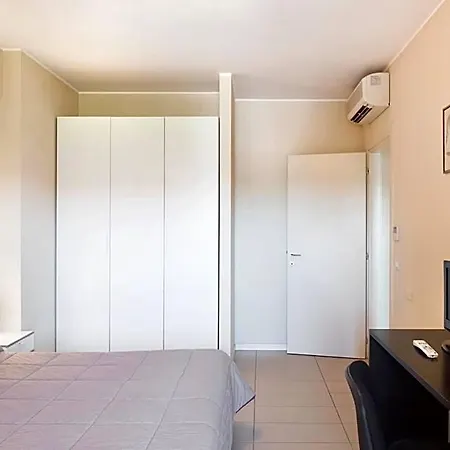 City Residence Aparthotel
