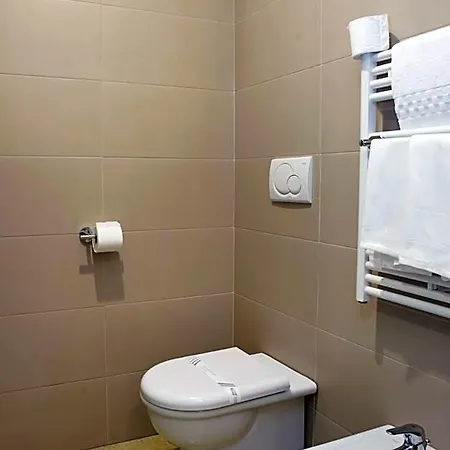 City Residence Aparthotel 4*