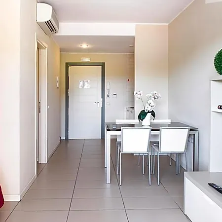 City Residence 4*