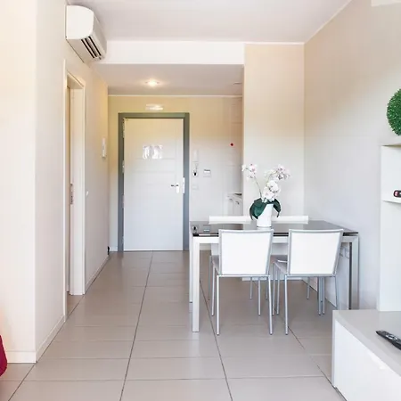 City Residence 4*