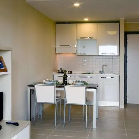 City Residence Apartmanhotel