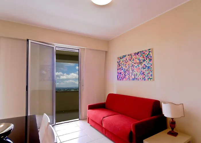 City Residence Aparthotel 4*