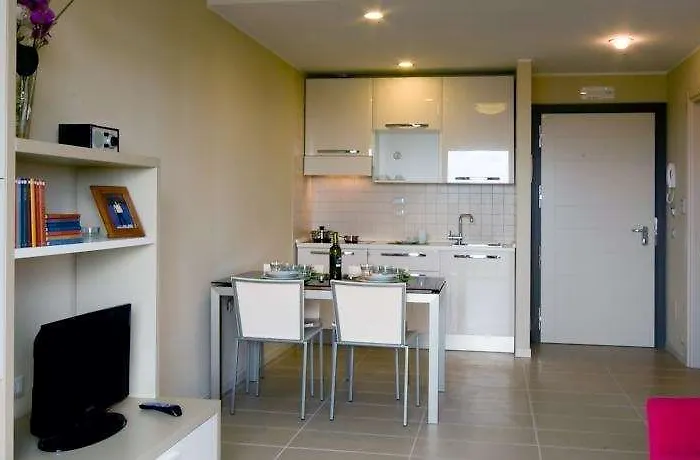 City Residence Aparthotel